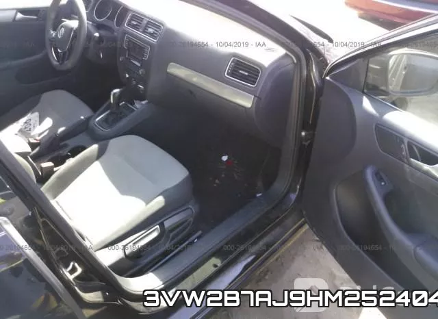 3VW2B7AJ9HM252404_5.webp