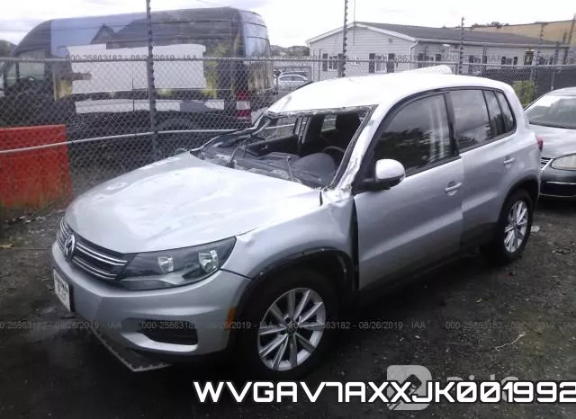 WVGAV7AXXJK001992_2.webp