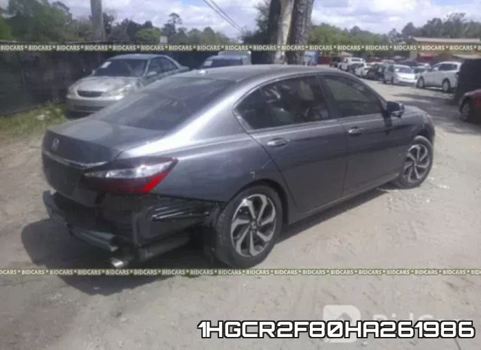 1HGCR2F80HA261986_4.webp