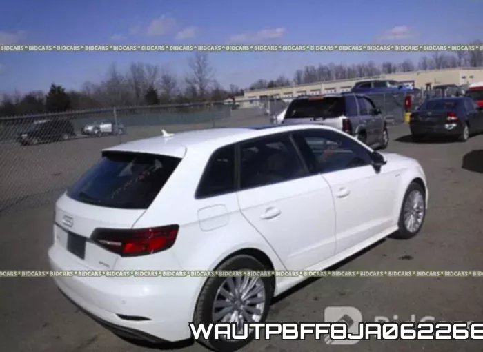 WAUTPBFF8JA062268_4.webp