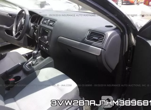 3VW2B7AJ7HM389681_5.webp