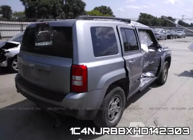 1C4NJRBBXHD142303_4.webp