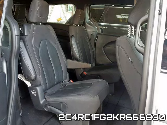 2C4RC1FG2KR666830_6.webp