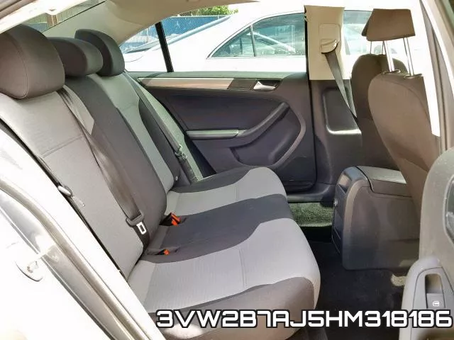 3VW2B7AJ5HM318186_6.webp