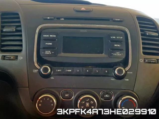 3KPFK4A73HE029910_9.webp
