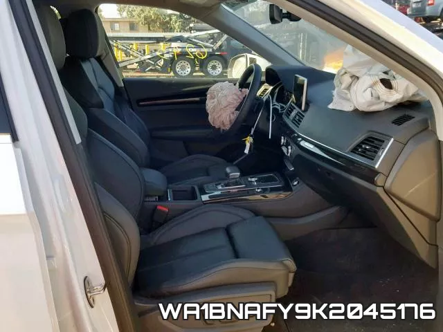 WA1BNAFY9K2045176_5.webp