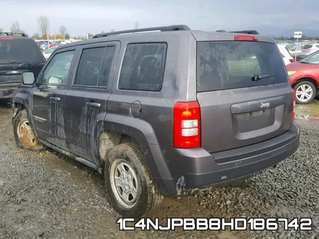 1C4NJPBB8HD186742_3.webp