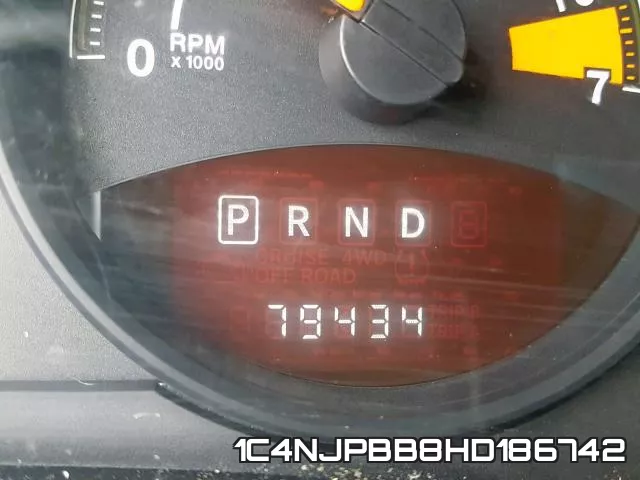 1C4NJPBB8HD186742_8.webp