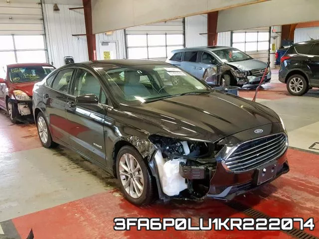 3FA6P0LU1KR222074_1.webp