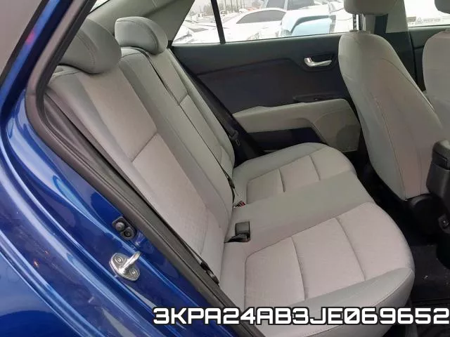 3KPA24AB3JE069652_6.webp