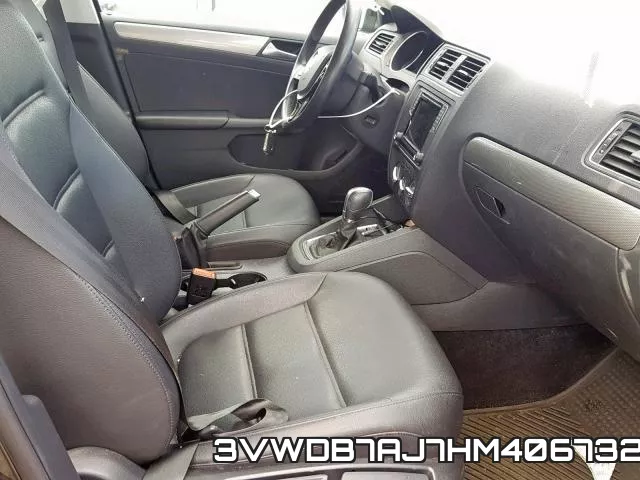 3VWDB7AJ7HM406732_5.webp