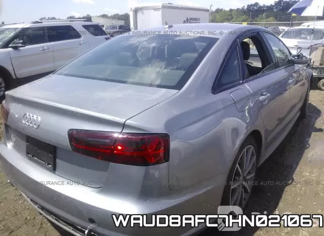WAUD8AFC7HN021067_4.webp