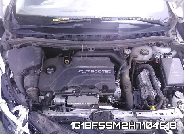 1G1BF5SM2H7104618_10.webp