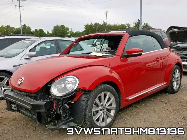3VW517AT9HM813136_2.webp