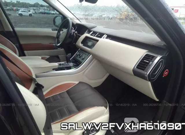 SALWV2FVXHA670907_5.webp