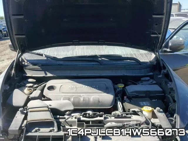 1C4PJLCB1HW566073_7.webp