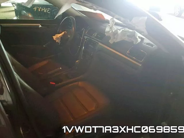 1VWDT7A3XHC069859_6.webp