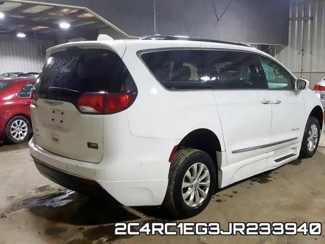 2C4RC1EG3JR233940_4.webp