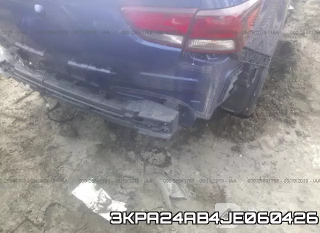 3KPA24AB4JE060426_6.webp