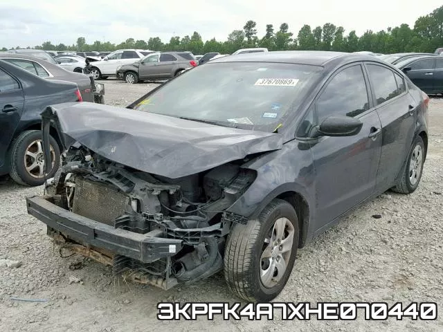3KPFK4A7XHE070440_2.webp