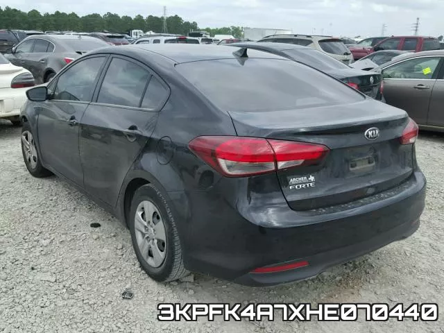 3KPFK4A7XHE070440_3.webp