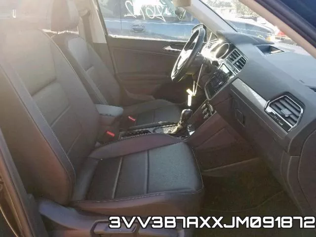 3VV3B7AXXJM091872_5.webp