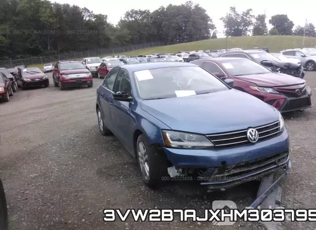 3VW2B7AJXHM303795_1.webp