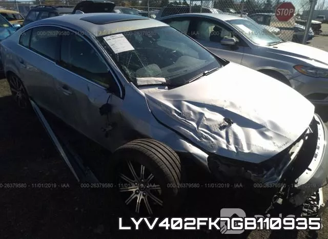 LYV402FK7GB110935