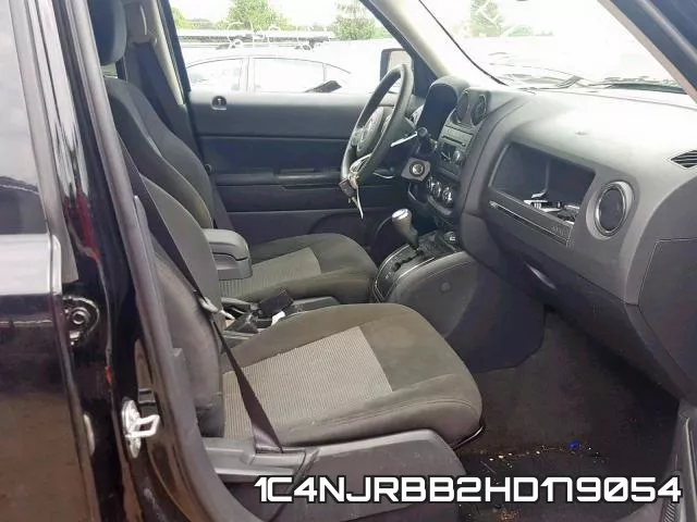1C4NJRBB2HD179054_5.webp