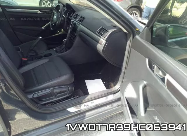 1VWDT7A39HC063941_5.webp