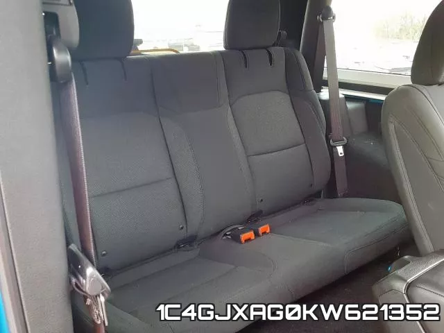 1C4GJXAG0KW621352