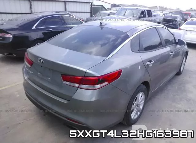 5XXGT4L32HG163987_4.webp