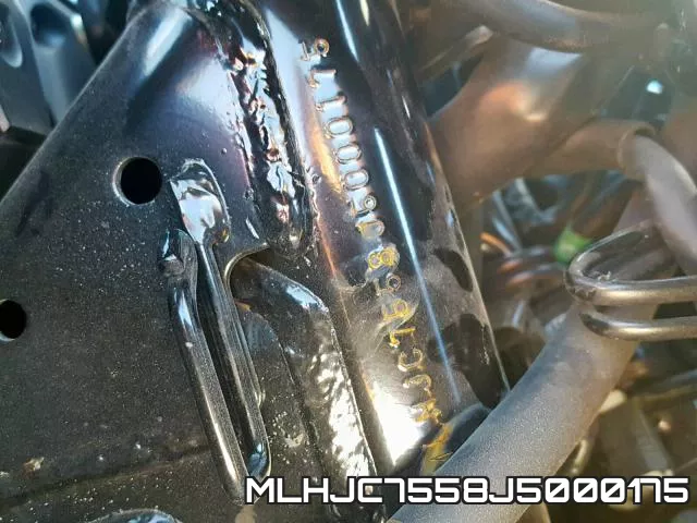 MLHJC7558J5000175_10.webp
