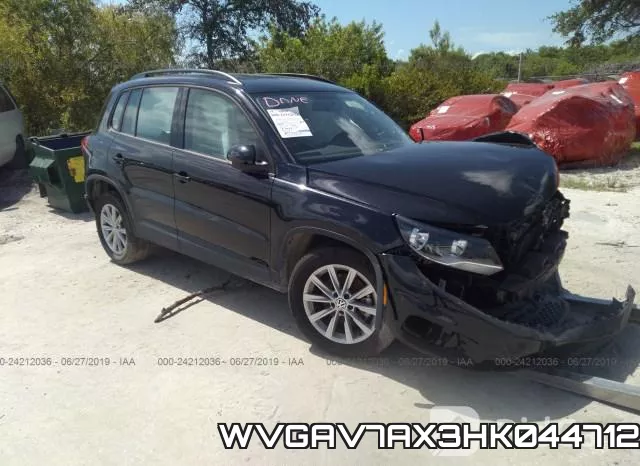 WVGAV7AX3HK044712_1.webp