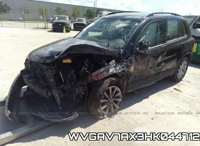 WVGAV7AX3HK044712_6.webp