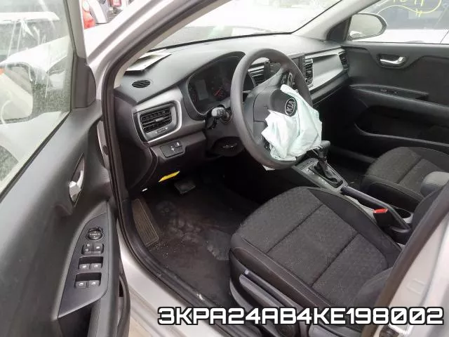3KPA24AB4KE198002_9.webp