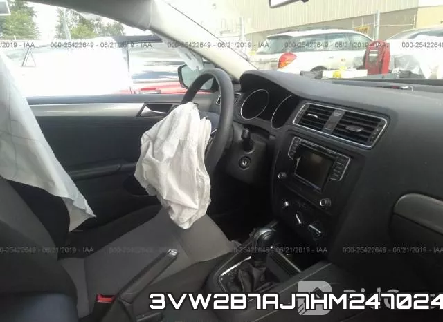 3VW2B7AJ7HM247024