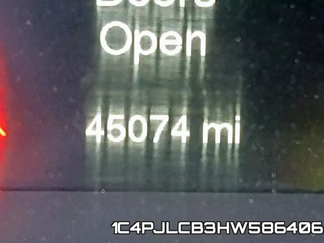 1C4PJLCB3HW586406