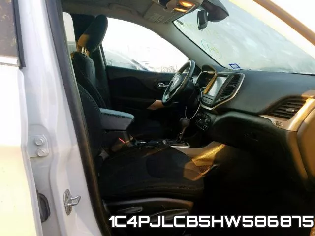 1C4PJLCB5HW586875