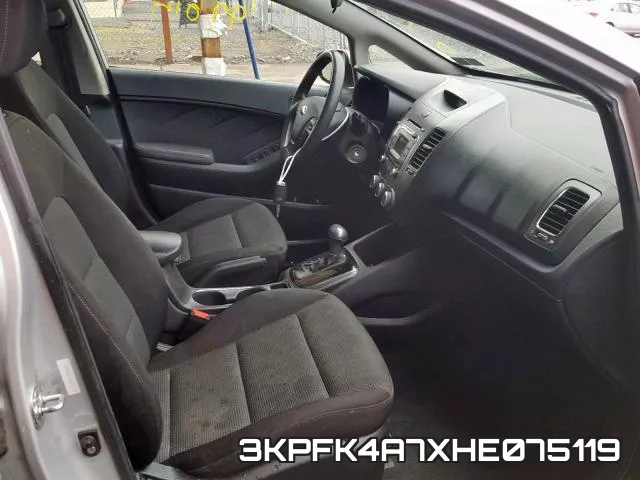 3KPFK4A7XHE075119_5.webp
