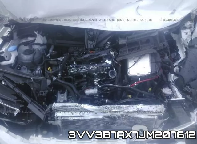 3VV3B7AX7JM207612_10.webp