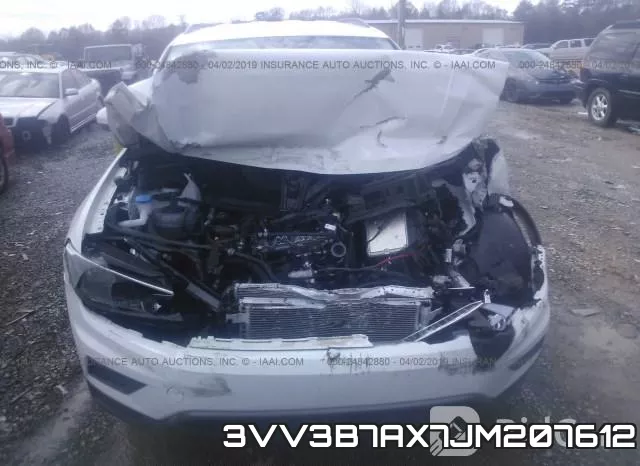 3VV3B7AX7JM207612_6.webp