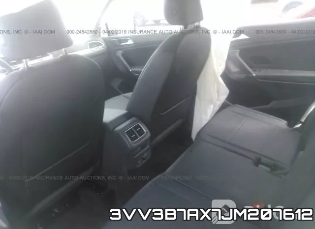 3VV3B7AX7JM207612_8.webp