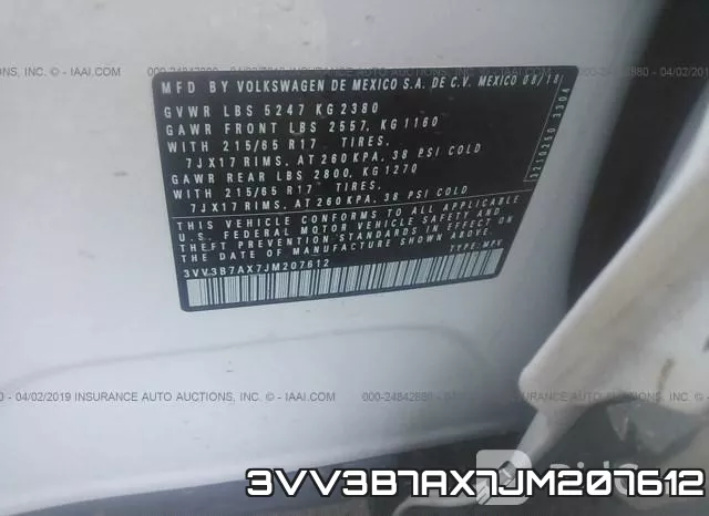 3VV3B7AX7JM207612_9.webp