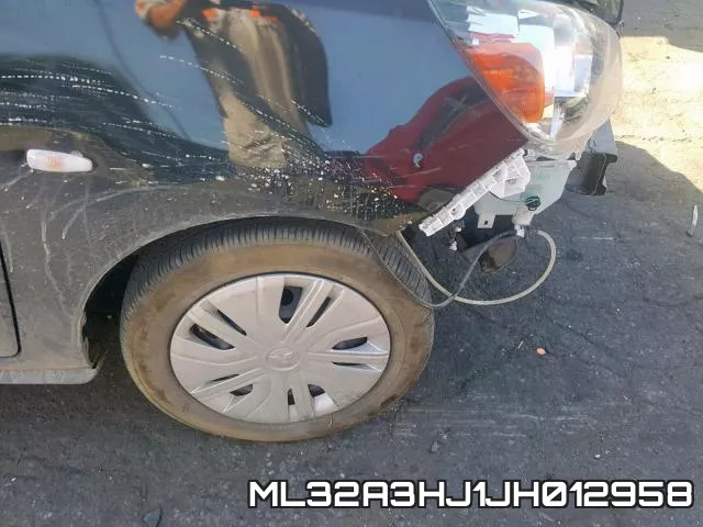 ML32A3HJ1JH012958_9.webp