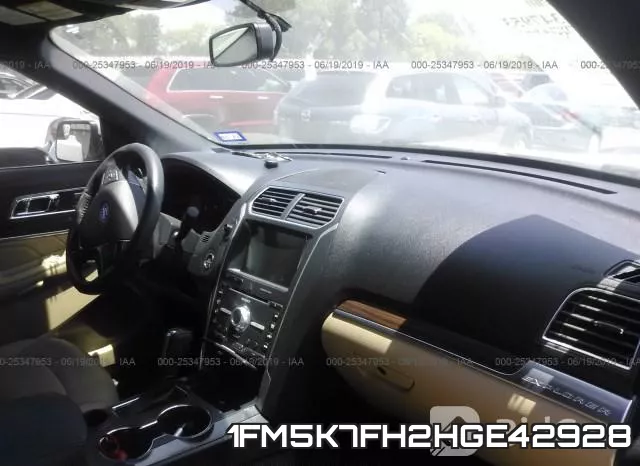 1FM5K7FH2HGE42928_5.webp