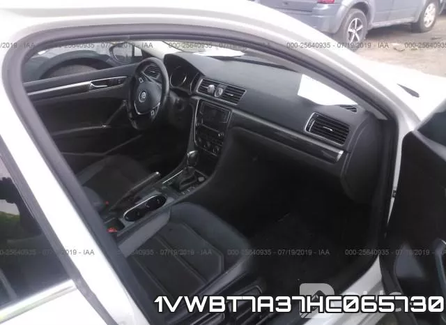 1VWBT7A37HC065730_5.webp