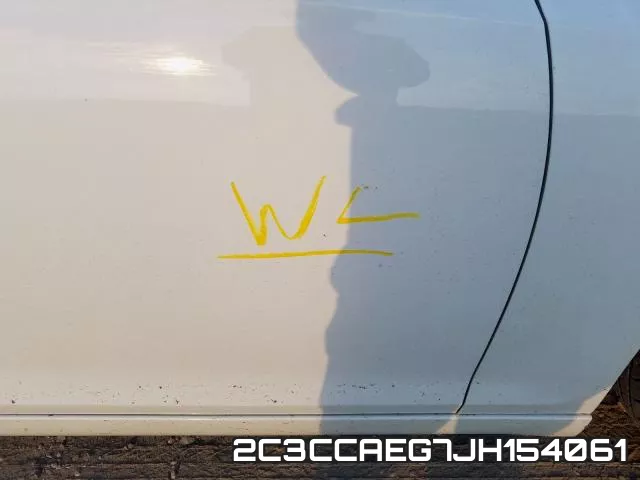 2C3CCAEG7JH154061_9.webp