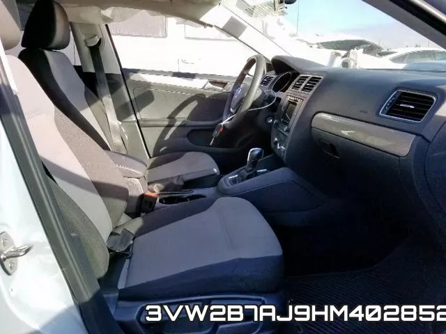 3VW2B7AJ9HM402852_5.webp