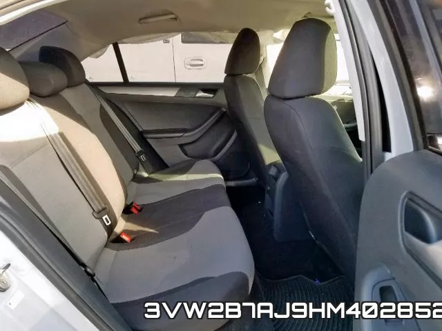 3VW2B7AJ9HM402852_6.webp